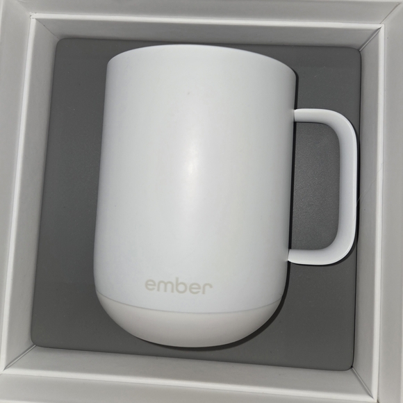Ember Temperature Control Ceramic Mug - Picture 4 of 9